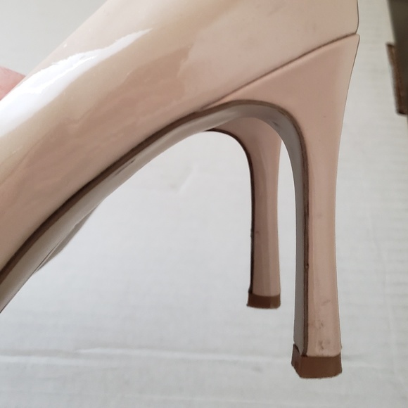 Nine West Patent Leather Cream Heels Size 8.5 EUC - Picture 7 of 8